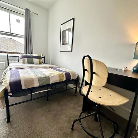 Whitechapel Station Rooms London Ngoại thất bức ảnh
