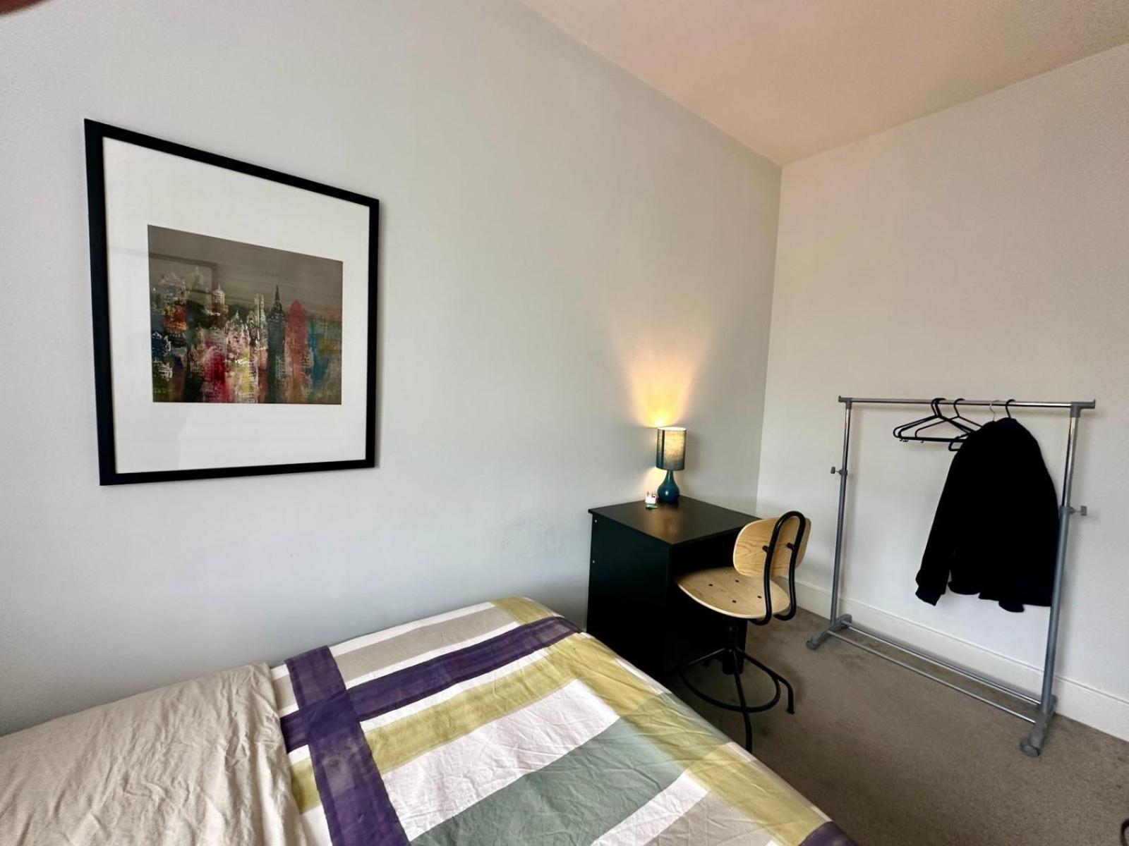 Whitechapel Station Rooms London Ngoại thất bức ảnh
